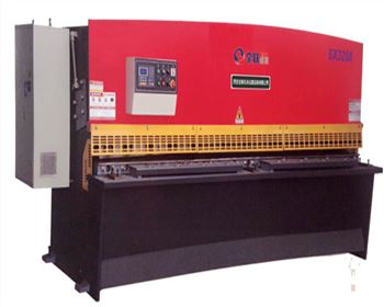 哪(nǎ)些配件是液壓剪(jian)闆機設備上不可(kě)缺少的?