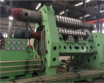 蘭州電液伺服(fú)四輥波紋闆卷闆(pǎn)機