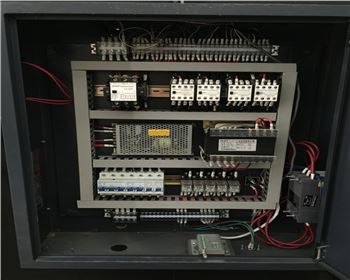 液壓折(she)彎機電路(lù)維修改造(zào)